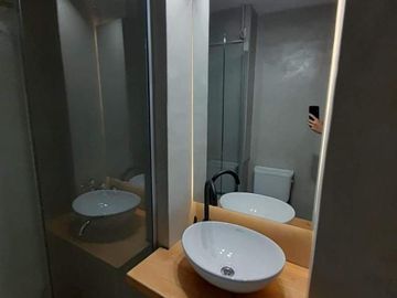 VENTA HERMOSO DEPTO DE 3 DORM - CENTRO