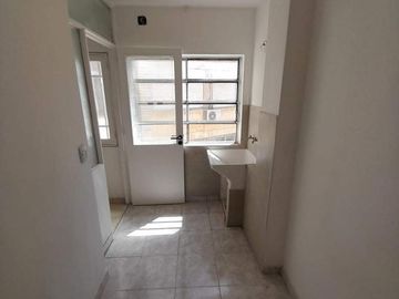 VENTA HERMOSO DEPTO DE 3 DORM - CENTRO