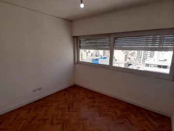 VENTA HERMOSO DEPTO DE 3 DORM - CENTRO