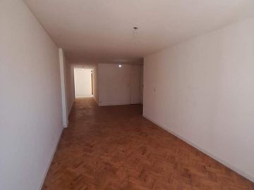 VENTA HERMOSO DEPTO DE 3 DORM - CENTRO