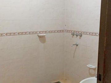 VENTA DE CASA 4 DORMITORIOS 2 BAÑOS EXCELENTE ENTORNO OPORTUNIDAD DE INVERSIÓN