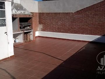 Lindo PH 4 ambientes con terraza y parrilla    local c/baño o cochera p/2autos