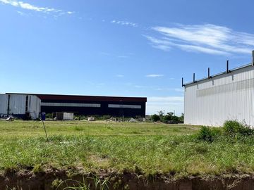 NAVE INDUSTRIAL EN POLO 52 - PARQUE INDUSTRIAL - ALQUILER