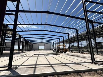 NAVE INDUSTRIAL EN POLO 52 - PARQUE INDUSTRIAL - ALQUILER