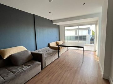 SUMMUM - UN DORMITORIO CON BALCON GRANDE