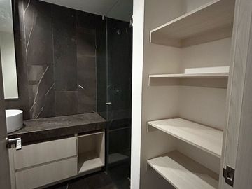 CC ¡BAJA DE PRECIO! Departamento en Venta, Juriquilla, Qro.: Espacios de Lujo