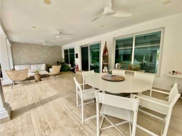 APARTAMENTO AMOBLADO 4 RECAMARAS EN BIJAO BEACH CLUB