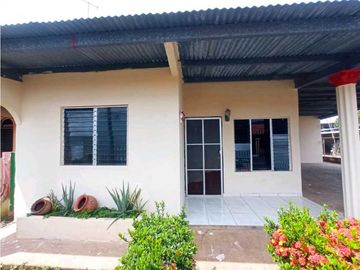 SE VENDE CASA EN AGUADULCE POCRI