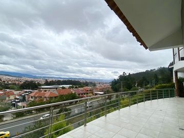 Casa en venta, hermosa vista