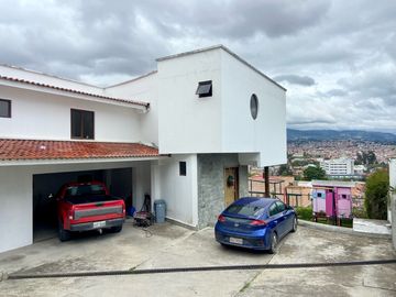 Casa en venta, hermosa vista