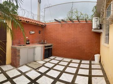 Venta de villa de una planta en la Milina Salinas