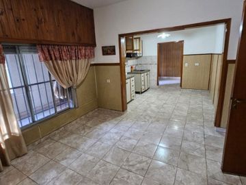 Departamento Tipo Casa en venta en Lanus Oeste
