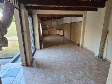 Departamento Tipo Casa en venta en Lanus Oeste