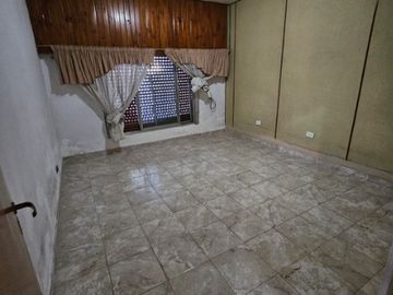 Departamento Tipo Casa en venta en Lanus Oeste