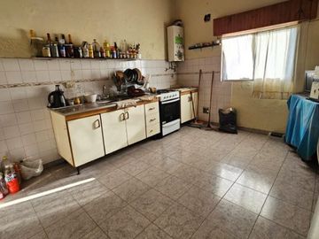 Departamento Tipo Casa en venta en Lanus Oeste