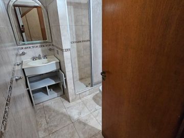 Departamento Tipo Casa en venta en Lanus Oeste