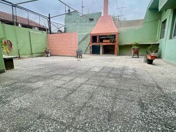 Casa PH en venta en Moron Sur