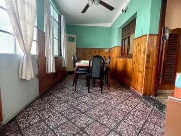 Casa PH en venta en Moron Sur