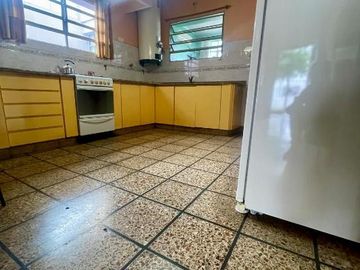 Casa PH en venta en Moron Sur