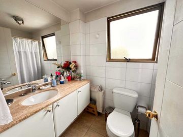 Casa en venta en LA REINA