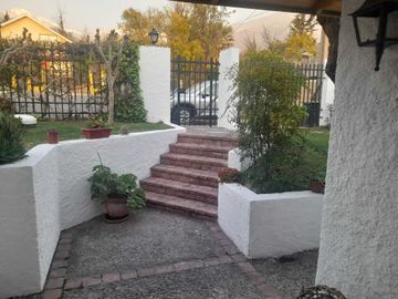 Casa en venta en LA REINA