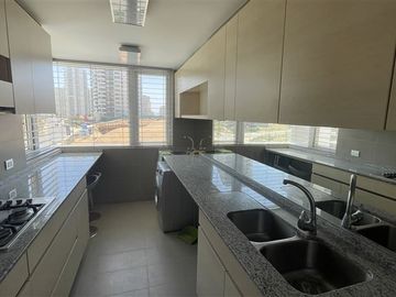 Departamento en Venta en Entrelomas 720