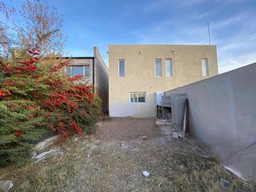 VENDE DUPLEX A ESTRENAR, BARRIO LOS CEREZOS II PLOTTIER