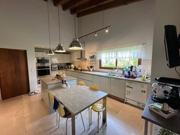 Casa en una de las cerradas más tranquilas
