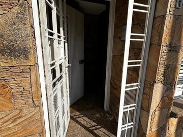 Casa en  Lanus - venta