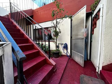 Casa en  Lanus - venta