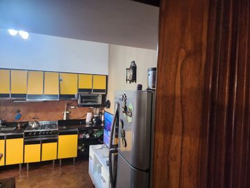 Casa en  Lanus - venta