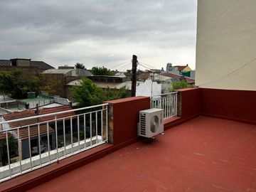 Casa en  Lanus - venta