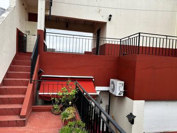 Casa en  Lanus - venta