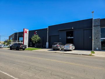VENTA/ALQUILER - GALPON IDEAL LOGISTICA O DEPOSITO - Av. BELGRANO - PEREZ