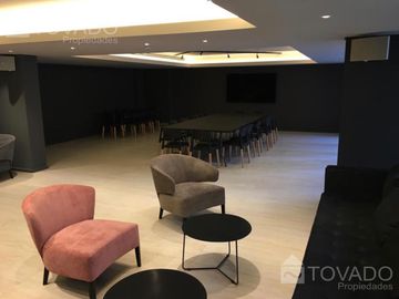 4 Ambientes con Dependencia en el Edificio Liberateur! Full Amenities!