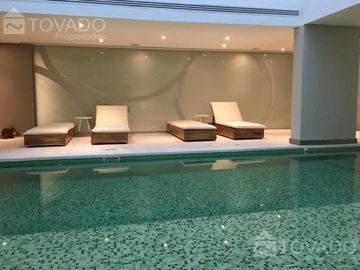 4 Ambientes con Dependencia en el Edificio Liberateur! Full Amenities!