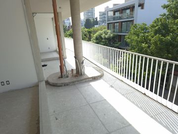 VENTA  4 Ambientes al frente emprendimiento premium. DEVOTO