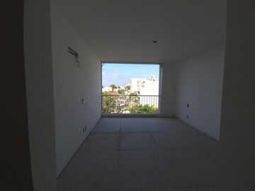 VENTA  4 Ambientes al frente emprendimiento premium. DEVOTO
