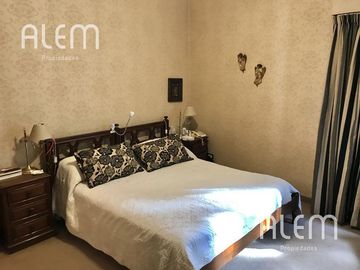 Casa - Barrio Corimayo - Hermoso lote con salida a 2 calles