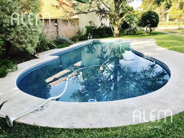 Casa - Barrio Corimayo - Hermoso lote con salida a 2 calles