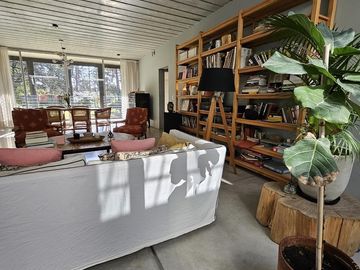 Casa en venta 6 dormitorios en Parque Leloir