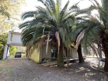 Casa en venta 6 dormitorios en Parque Leloir