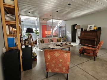 Casa en venta 6 dormitorios en Parque Leloir