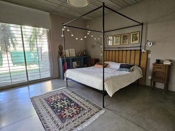 Casa en venta 6 dormitorios en Parque Leloir
