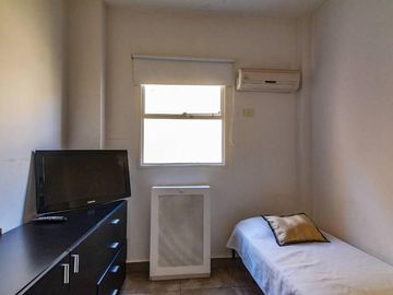 Depto de Diseño y Estilo: 3 Dorm. Edificio Francés de Categoría con Cochera