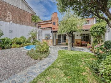 Casa en Venta en Villa Ballester de 4 Ambientes.