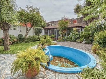 Casa en Venta en Villa Ballester de 4 Ambientes.