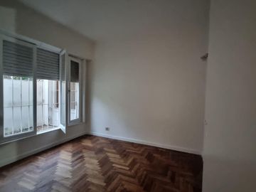 Casa 3 dormitorios jardín. San Isidro