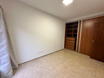 VENTA - Casa 3 Dormiotorios, Piscina.  Barrio Privado Cadaques (Funes Hills).