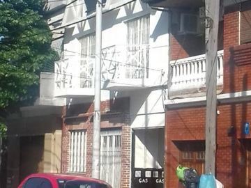 Departamento venta - 2 dormitorios 1 baño - 86mts2 totales - Crucesita